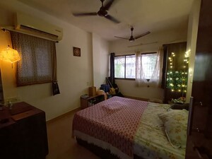 Bedroom in 1 BHK Apartment at Versova – for Rent