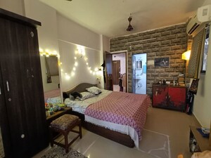 Bedroom in 1 BHK Apartment at Versova – for Rent