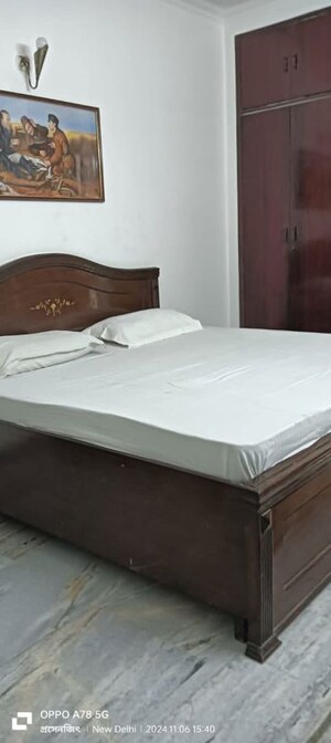 Bedroom in 2 BHK Builder Floor at Chittaranjan Park – for Rent