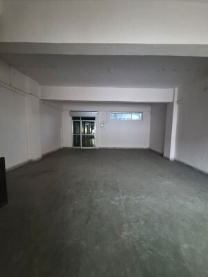 Room in  Warehouse at Vardhaman Industrial Complex, Azad Nagar – for Rent