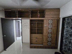 Furnished Amenities in 2 BHK Apartment at Mantra Insignia, Mundhwa – for Rent