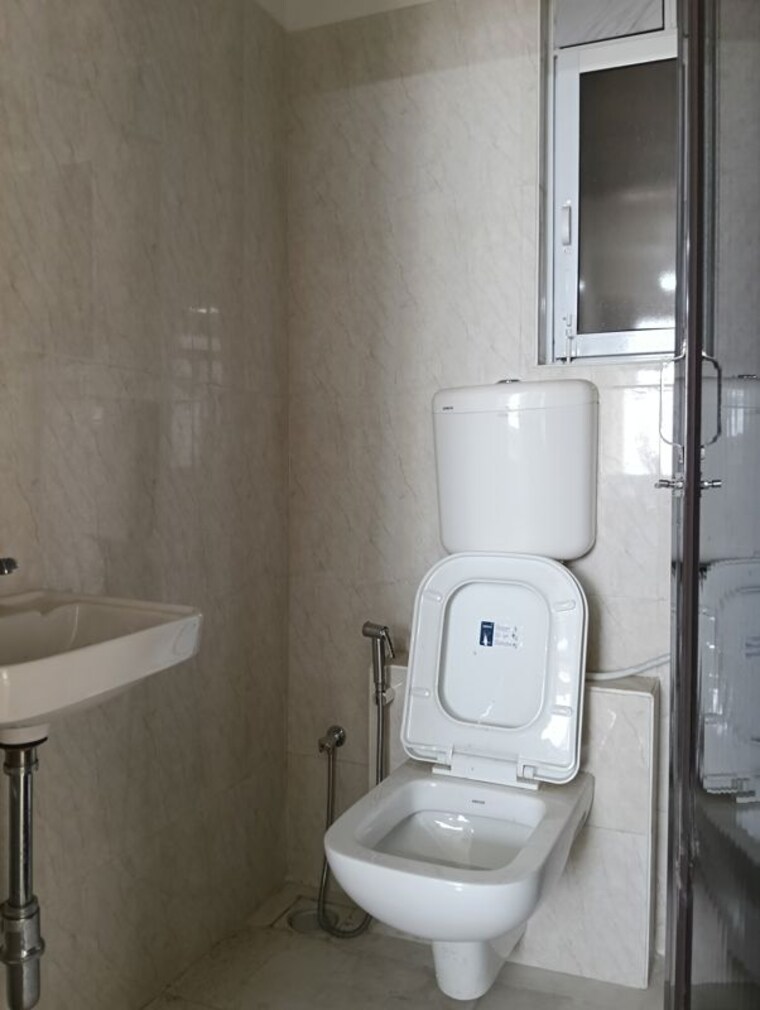 Bathroom, puraniks-tokyo-bay 1 Bedroom 438 Sq.Ft. Apartment In Kasarvadavali Thane 10328643