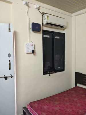 Furnished Amenities in 1 RK Apartment at Irla – for Rent