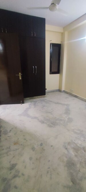 Room in 2 BHK Builder Floor at Chattarpur – for Rent