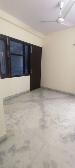 Room in 2 BHK Builder Floor at Chattarpur – for Rent