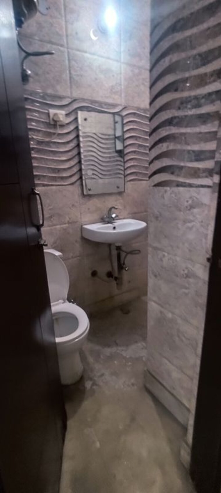 Bathroom, chattarpur 2 Bedroom 900 Sq.Ft. Builder Floor In Chattarpur Delhi 10328663