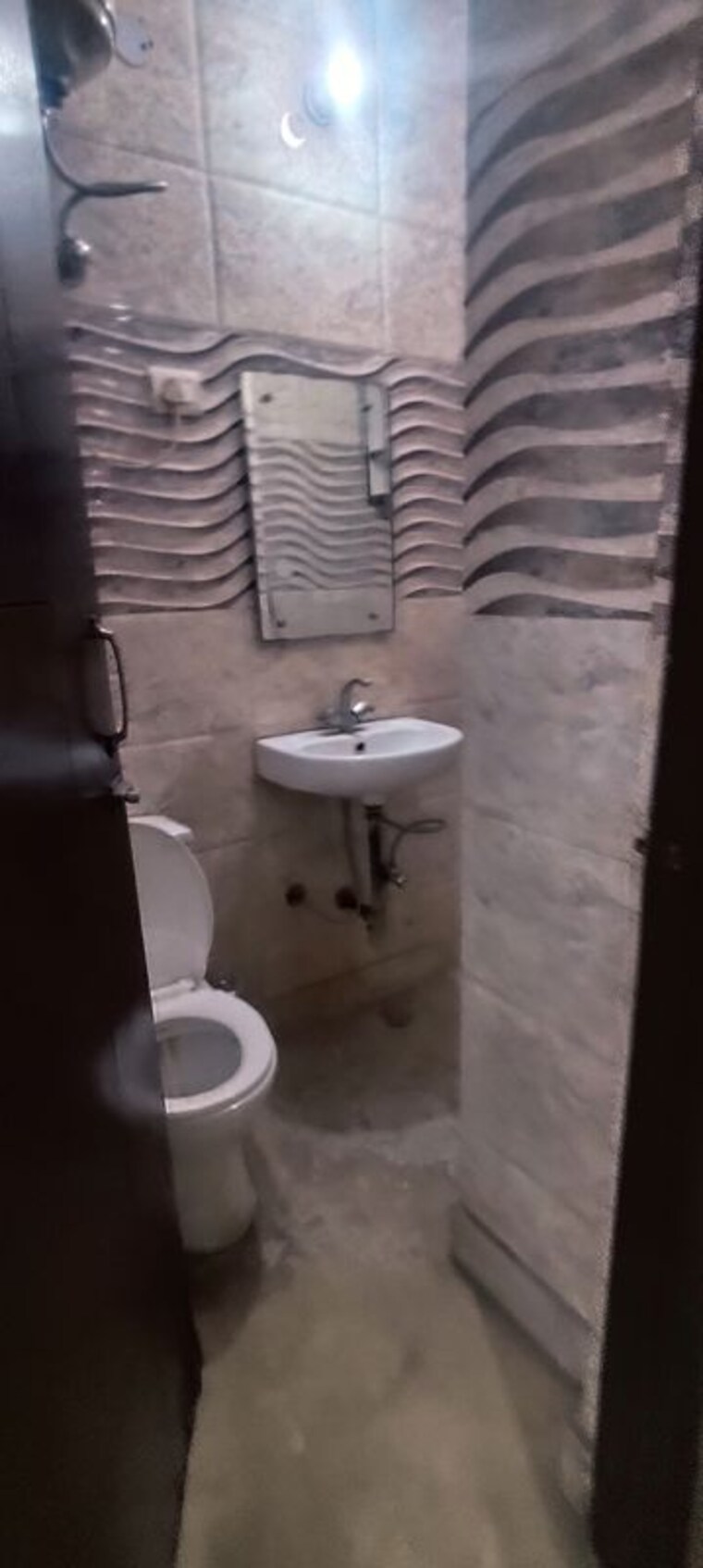 Bathroom, chattarpur 2 Bedroom 900 Sq.Ft. Builder Floor In Chattarpur Delhi 10328663