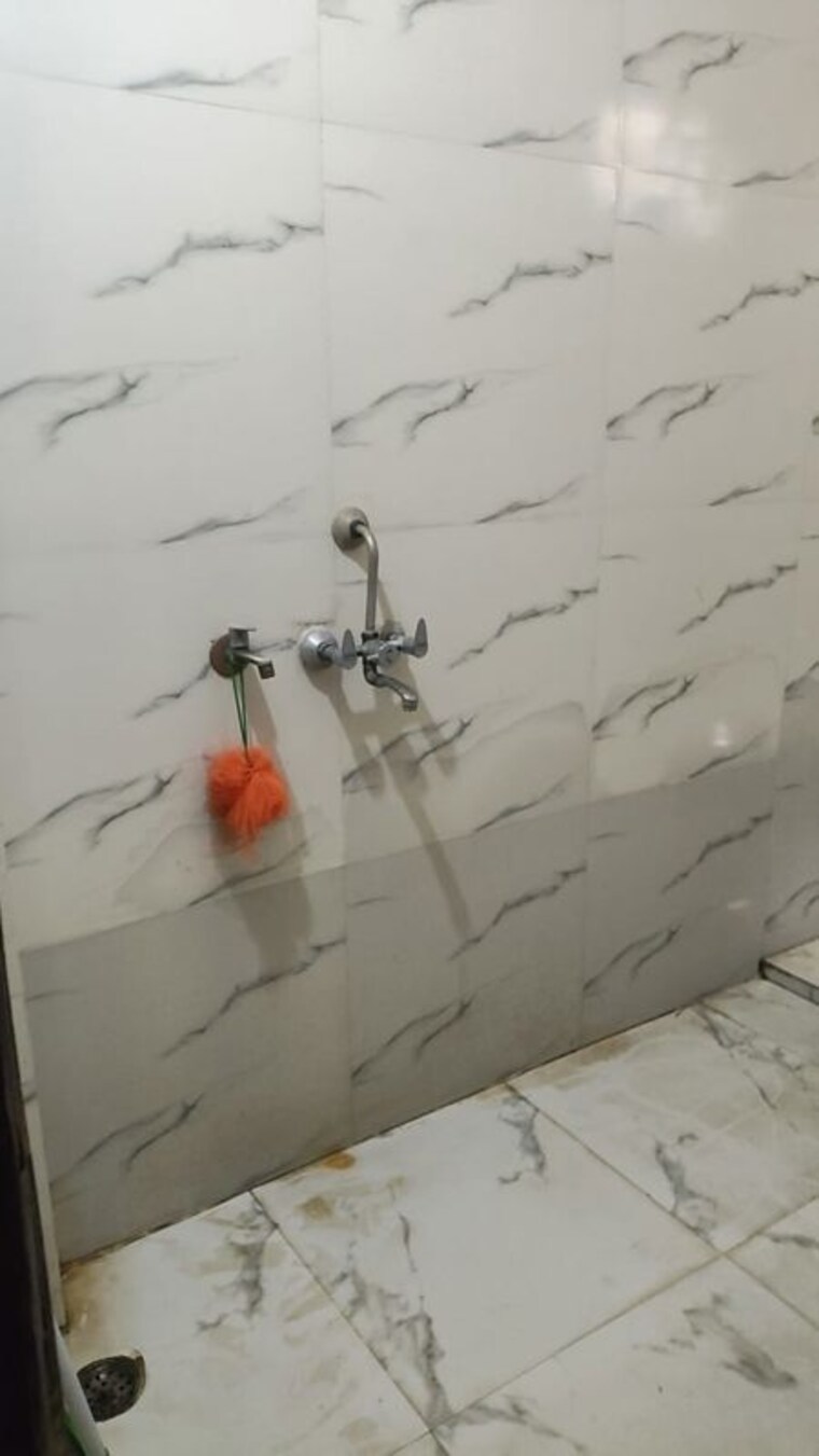 Bathroom, crossing-republik 2 Bedroom 1000 Sq.Ft. Independent House In Crossing Republic Ghaziabad 10328682