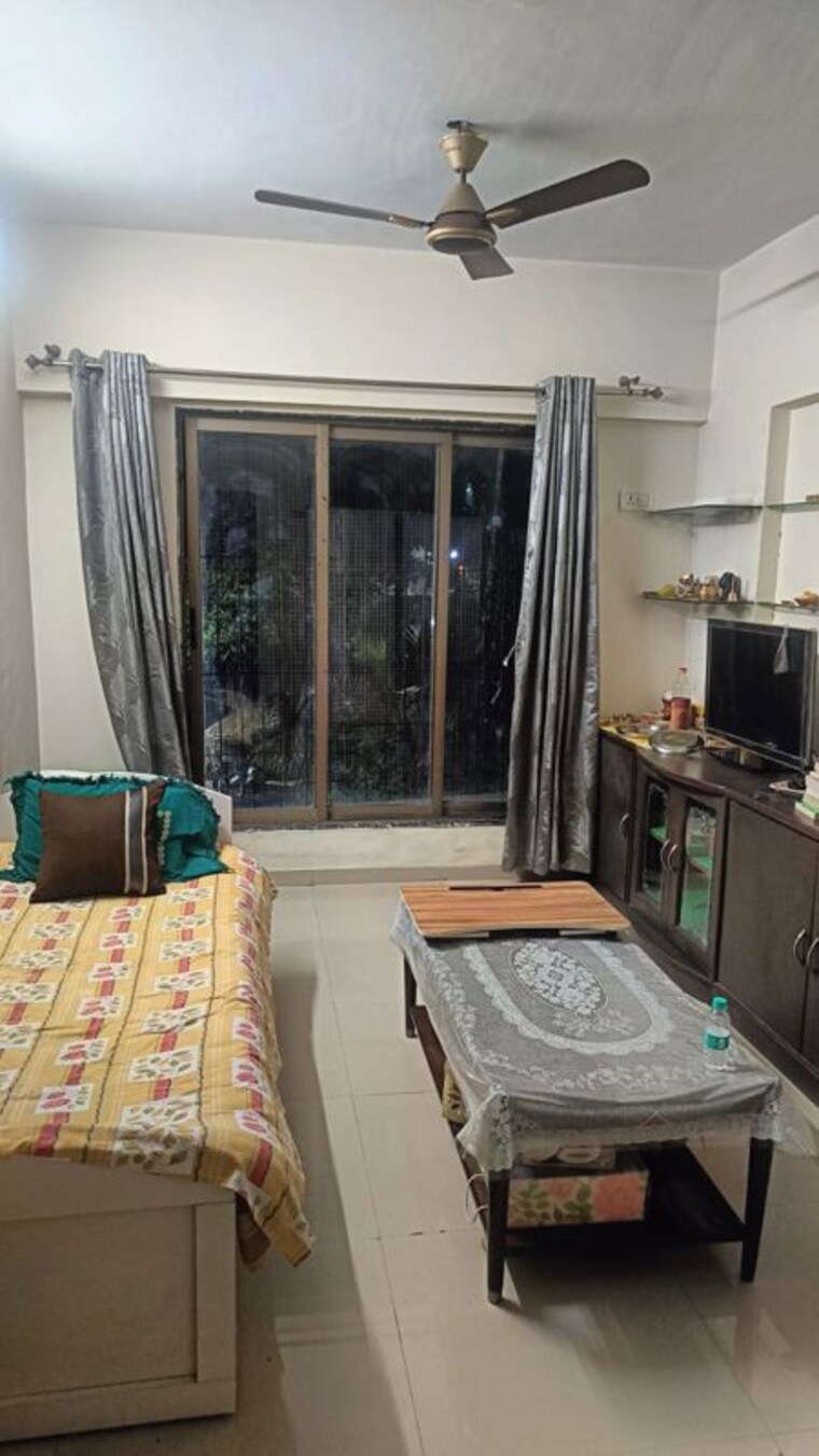 Living Room, everest-world-aspen 1 Bedroom 550 Sq.Ft. Apartment In Dhokali Thane 10328690