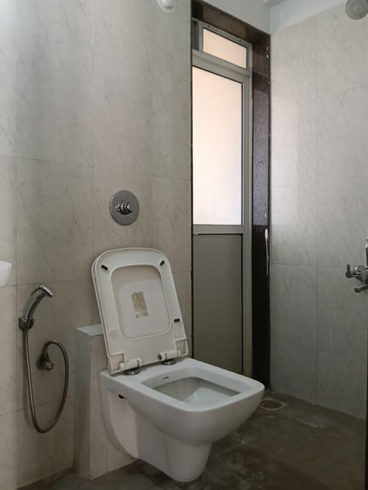 Bathroom, puranik-aarambh 2 Bedroom 548 Sq.Ft. Apartment In Ghodbunder Road Thane 10328695