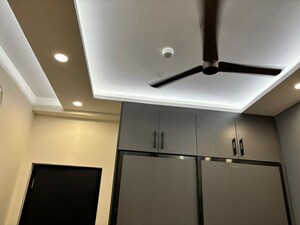 Furnished Amenities in 3.5 BHK Apartment at Unitech The Close North, Sector 50 – for Rent