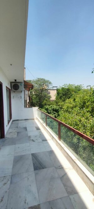 Balcony in 3 BHK Builder Floor at Shivalik Colony – for Rent