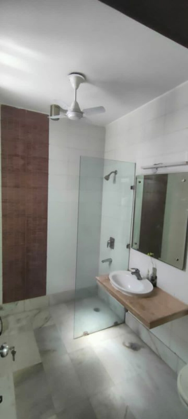 Bathroom, shivalik colony 3 Bedroom 1650 Sq.Ft. Builder Floor In Shivalik Colony Delhi 10328629
