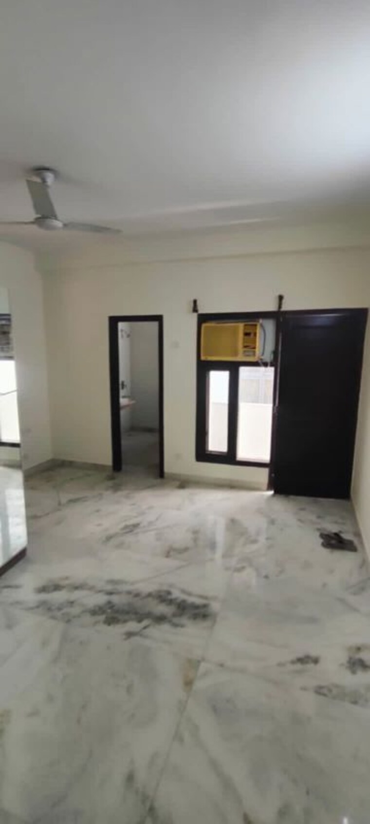 Room, shivalik colony 3 Bedroom 1650 Sq.Ft. Builder Floor In Shivalik Colony Delhi 10328629