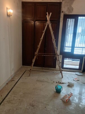 Room in 2 BHK Builder Floor at Sector 14 – for Sale