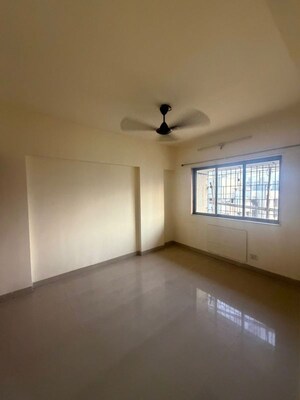 Room in 2 BHK Apartment at Runwal Garden City, Balkum Pada – for Rent
