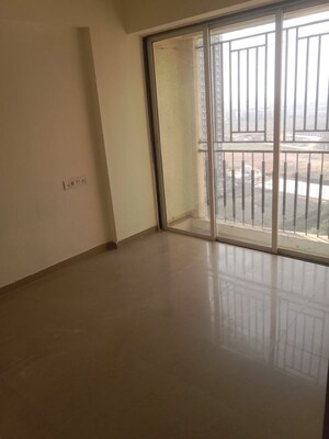 1 BHK Apartment For Rent in JSB Nakshatra Greens, Naigaon East
