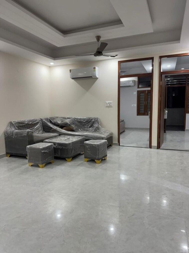  Parking, sector 51 3 Bedroom 1450 Sq.Ft. Builder Floor In Sector 51 Gurgaon 10328780