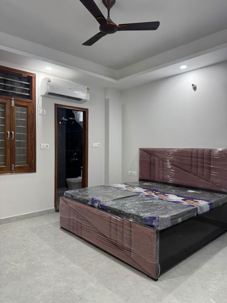 Bedroom, sector 51 3 Bedroom 1450 Sq.Ft. Builder Floor In Sector 51 Gurgaon 10328780
