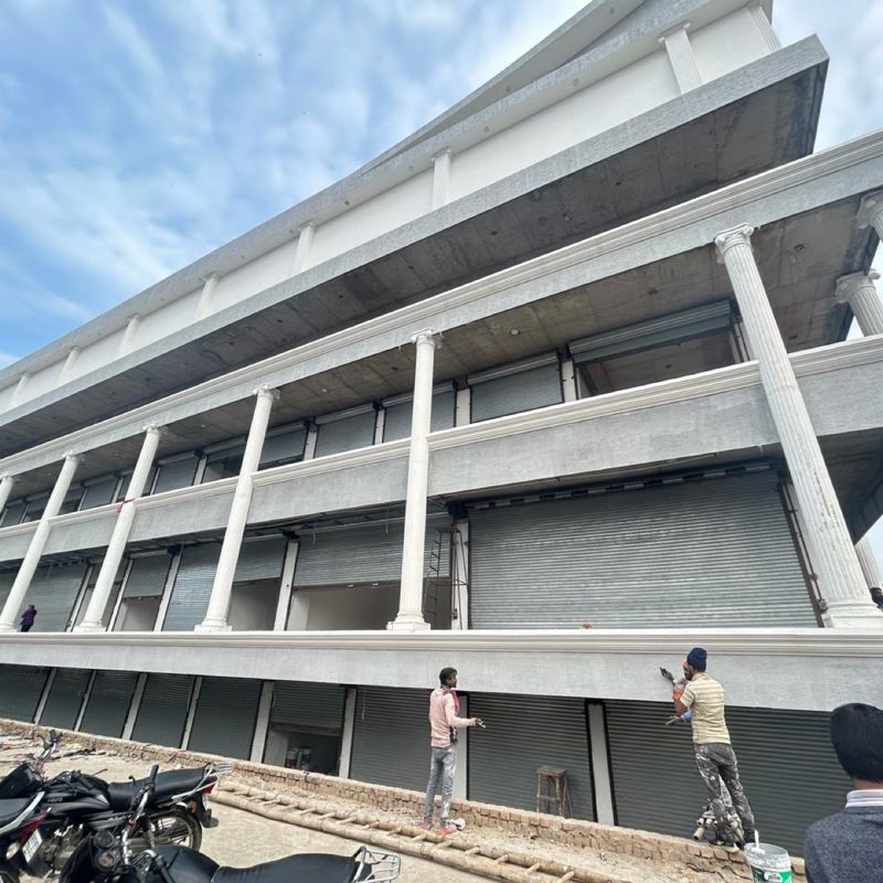 Retail Shop For Sale in Modipuram