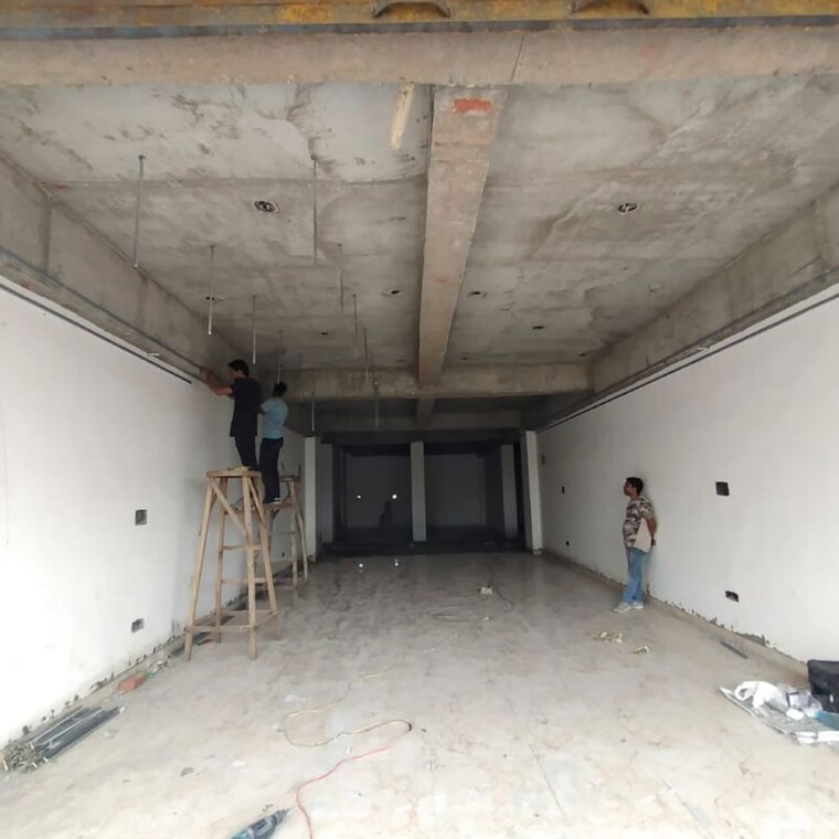  Parking, modipuram Commercial Shop 180 Sq.Ft. In Modipuram Meerut 10328795