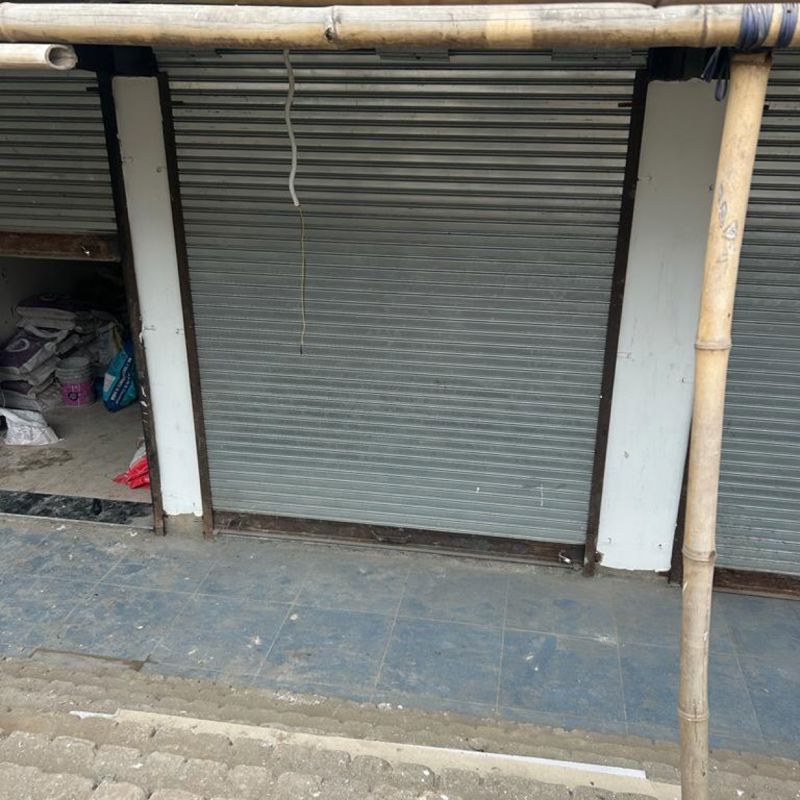 Retail Shop For Sale in Modipuram