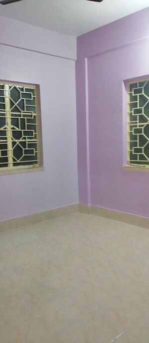 Room in 2 BHK Apartment at Kolkatta Gpo – for Rent