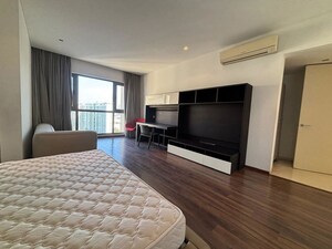 Bedroom in 4 BHK Apartment at Panchshil One North, Magarpatta City – for Rent