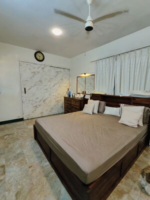 Bedroom in 2 BHK Apartment at Hiranandani Meadows, Manpada – for Rent