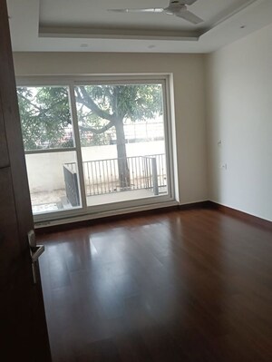 3 BHK Builder Floor For Rent in Sector 11