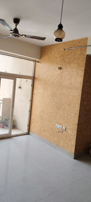 2 BHK Apartment For Rent in Hawelia Valencia Homes, Sector 1 Greater Noida