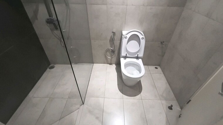 Bathroom, panchshil-one-north 4 Bedroom 3400 Sq.Ft. Apartment In Magarpatta City Pune 10328858