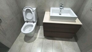 Bathroom in 4 BHK Apartment at Panchshil One North, Magarpatta City – for Rent