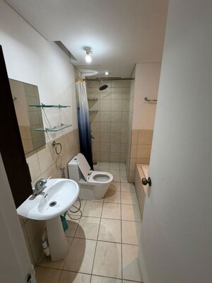 Bathroom in 4 BHK Apartment at Panchshil One North, Magarpatta City – for Rent