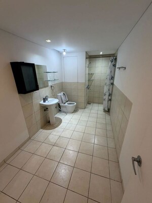 Bathroom in 4 BHK Apartment at Panchshil One North, Magarpatta City – for Rent