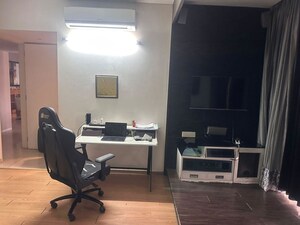 Bedroom in 3.5 BHK Apartment at Panchshil One North, Magarpatta City – for Rent