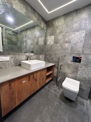 Bathroom in 4 BHK Apartment at Panchshil Satellite Towers, Koregaon Park – for Rent