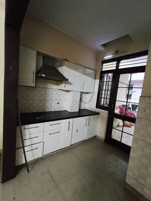 Kitchen in 3 BHK Builder Floor at Sector 9a – for Rent