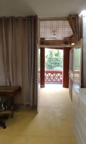 Living Room in 2 BHK Builder Floor at Sector 5 – for Rent