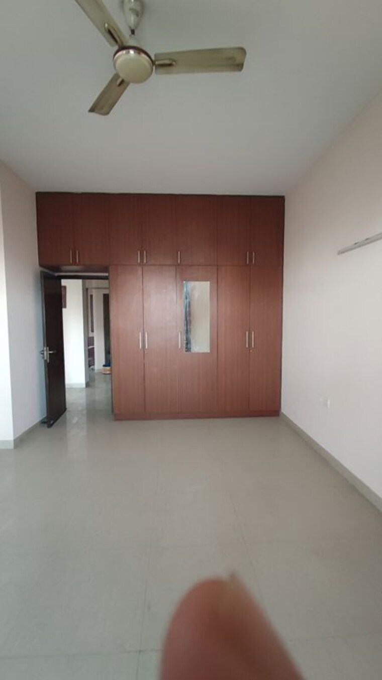 Room, s-b-r-apartments 4 Bedroom 3800 Sq.Ft. Apartment In Manesar Sector 1a Gurgaon 10328963