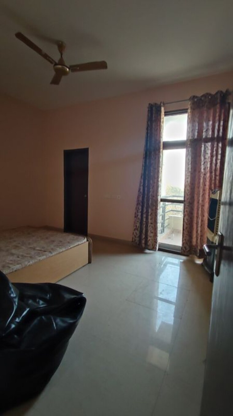 Room, s-b-r-apartments 4 Bedroom 3800 Sq.Ft. Apartment In Manesar Sector 1a Gurgaon 10328963