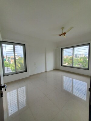 Room in 2 BHK Apartment at Ashwamedh Abhilasha, Paud Road – for Rent