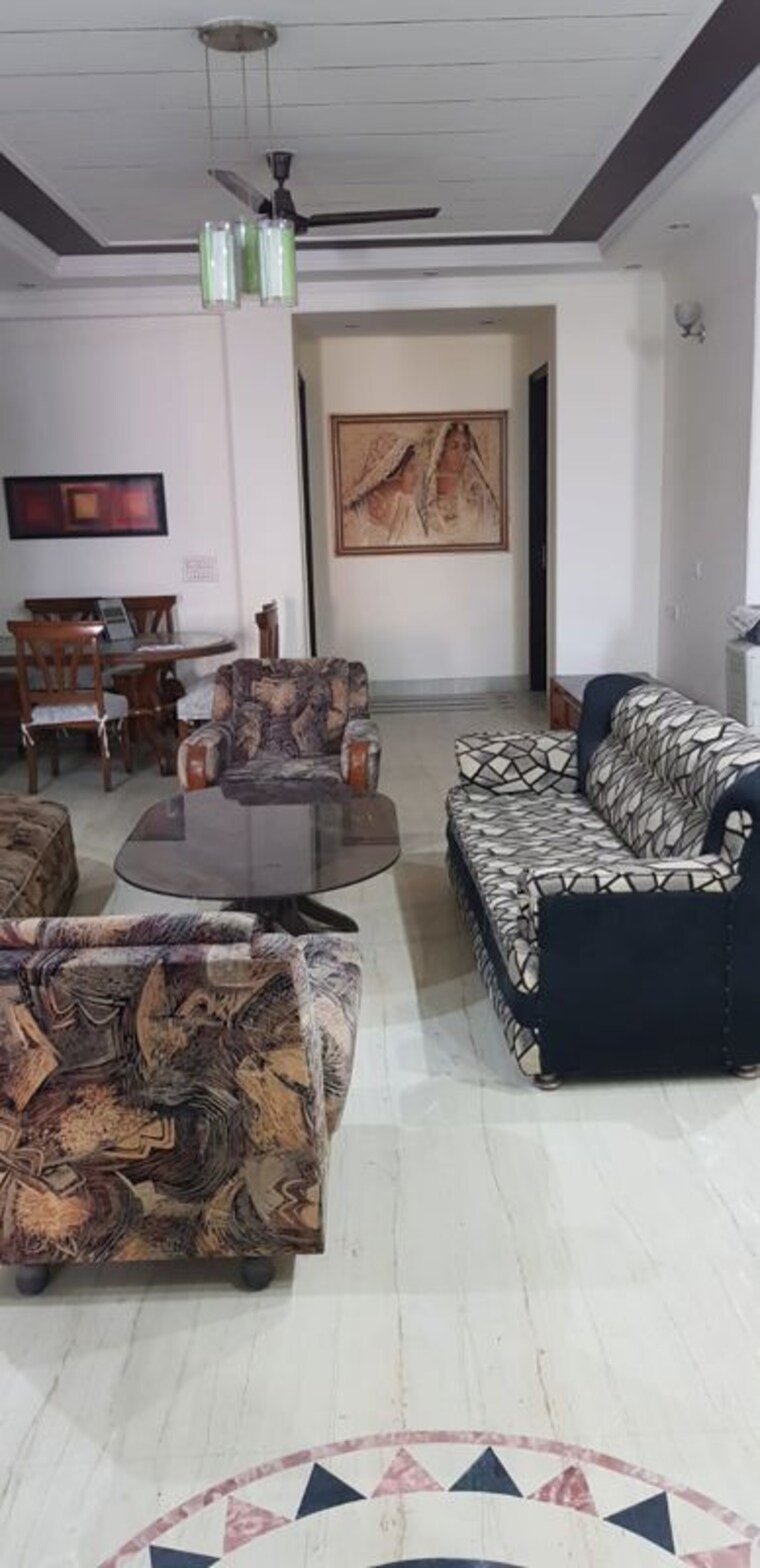 Living Room, new friends colony 4 Bedroom 2000 Sq.Ft. Builder Floor In New Friends Colony Delhi 10329022