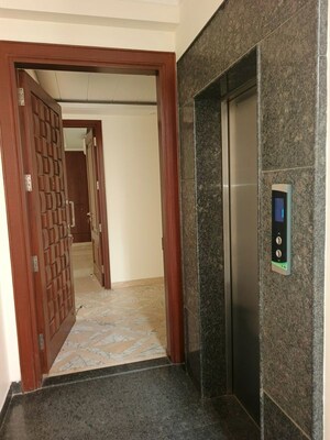 Building Lobby in 4 BHK Builder Floor at Defence Colony – for Rent