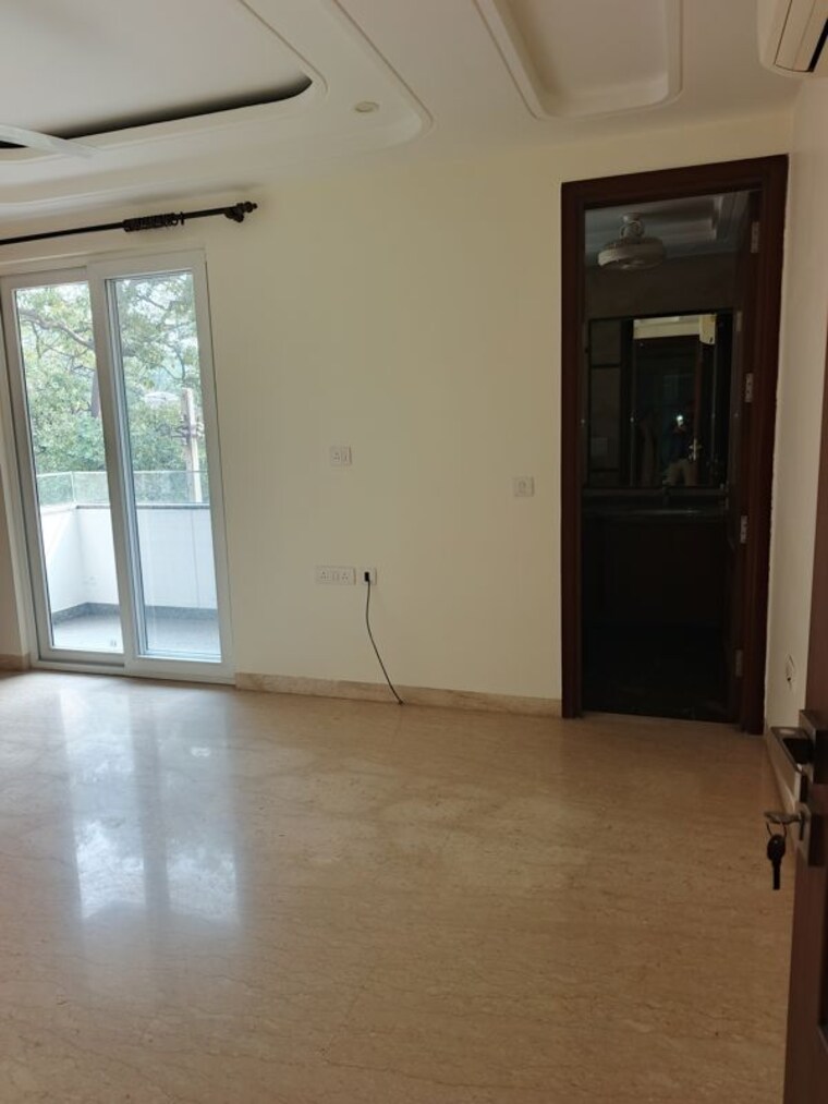 Room, defence colony 4 Bedroom 4000 Sq.Ft. Builder Floor In Defence Colony Delhi 10329037