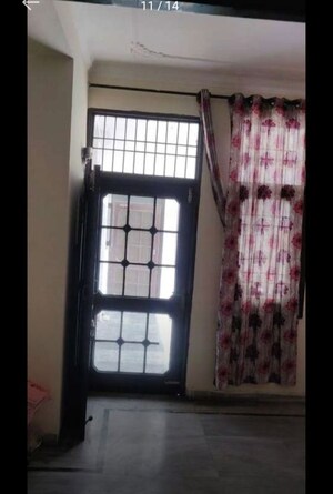 Room in 2 BHK Builder Floor at Sector 50 – for Rent