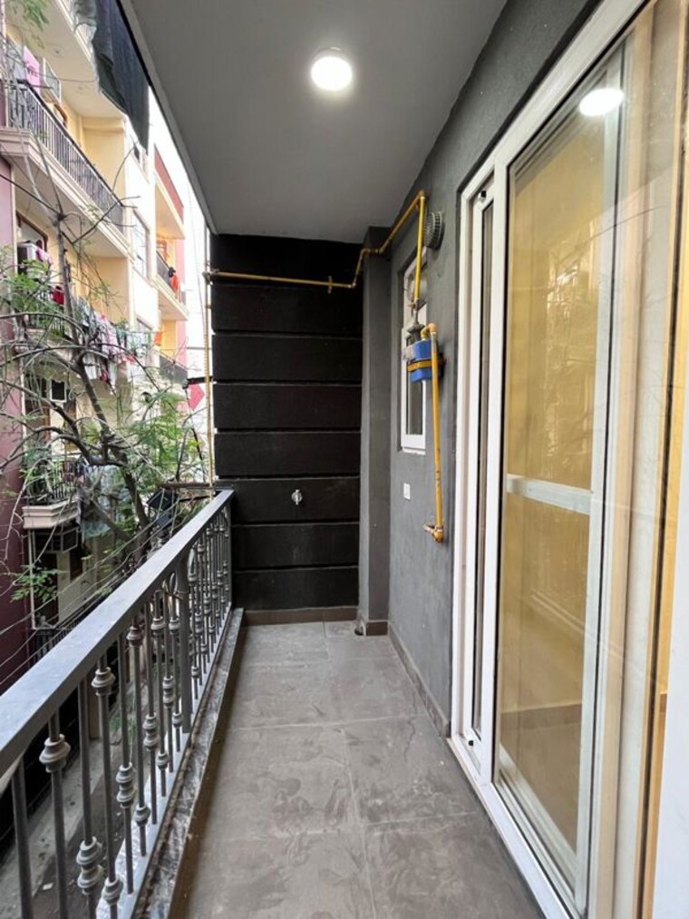 Balcony, chattarpur 2 Bedroom 850 Sq.Ft. Builder Floor In Chattarpur Delhi 10329220