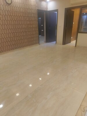 Room in 3 BHK Apartment at Vasant Kunj – for Sale