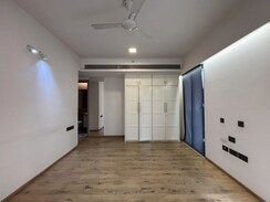 4 BHK + Servant Room,Extra Room Apartment For Sale in Rustomjee Elements