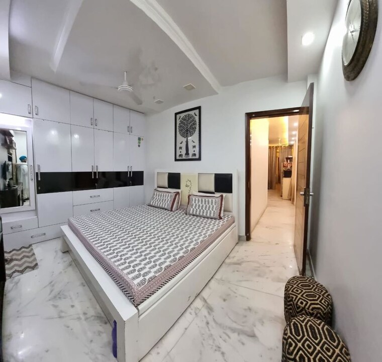 Bedroom, rajouri garden 2 Bedroom 100 Sq.Yd. Builder Floor In Rajouri Garden Delhi 10329265